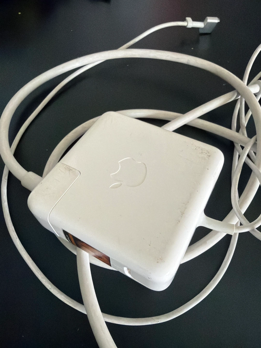 Apple 85W MagSafe 2 Power Adapter A1424