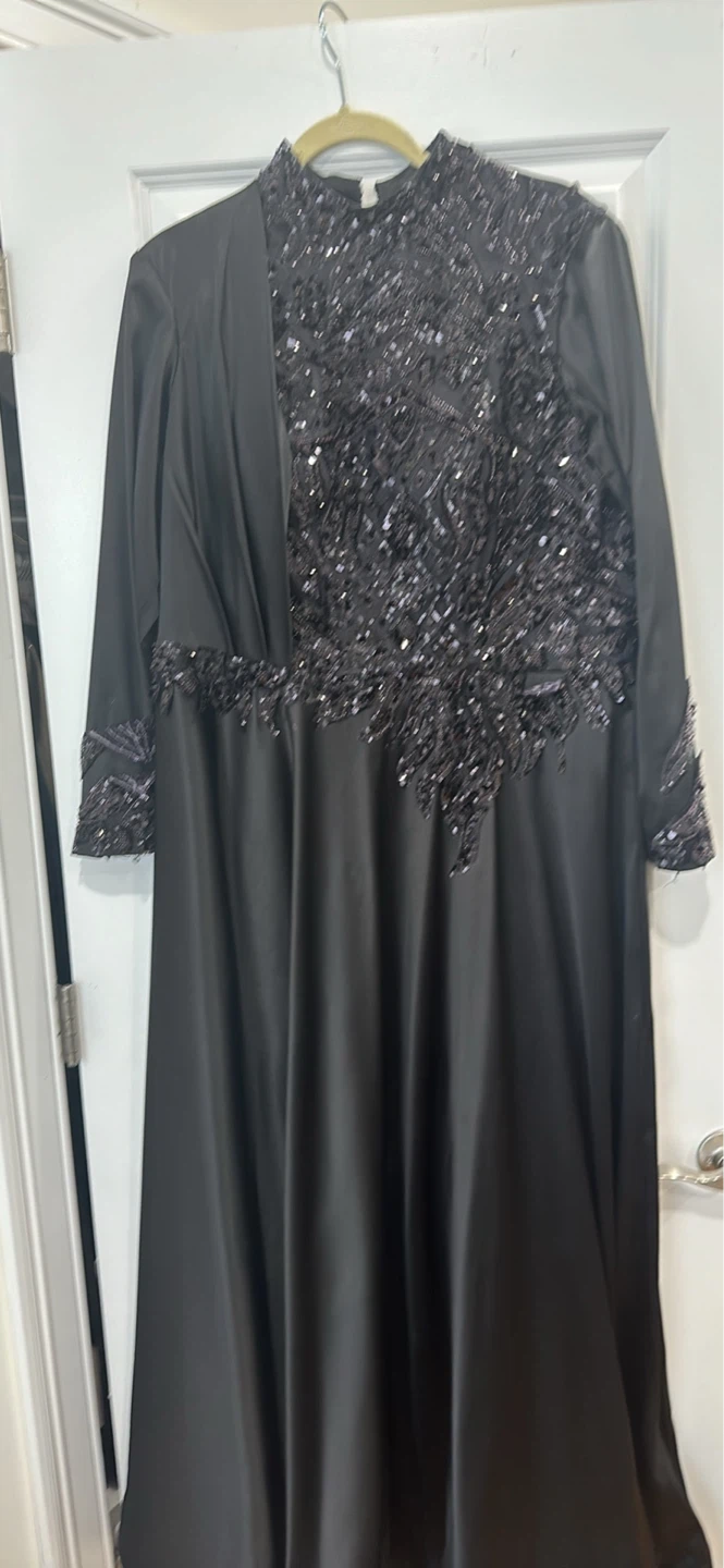 Black Sequin Embellished Formal Gown - photo 2