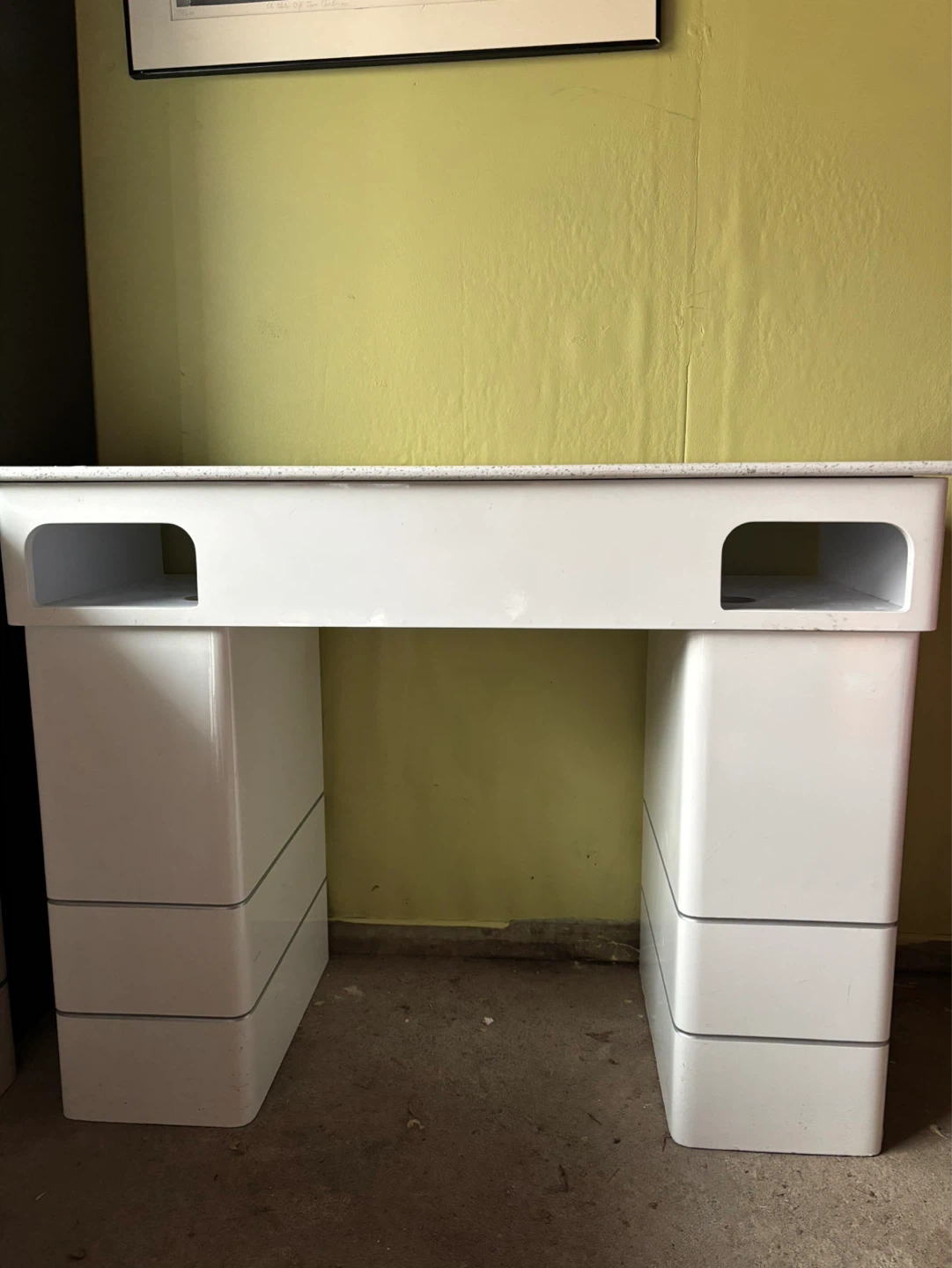 White Nail Desk with Storage