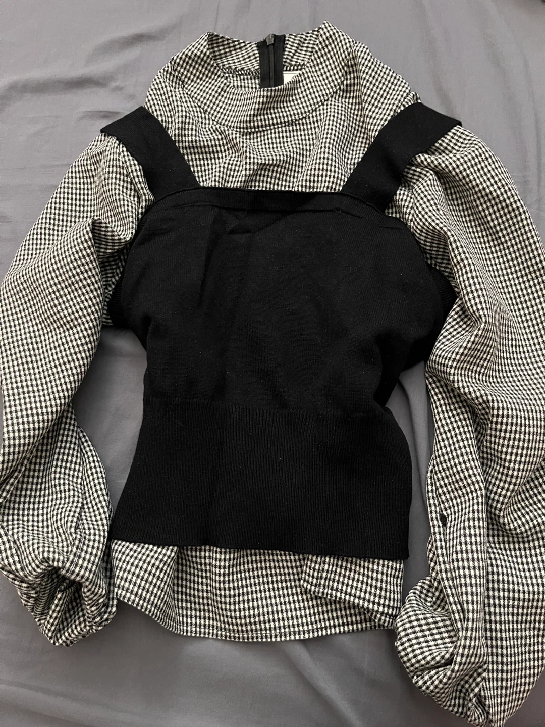 Bundle of 4 Women's Tops - photo 4