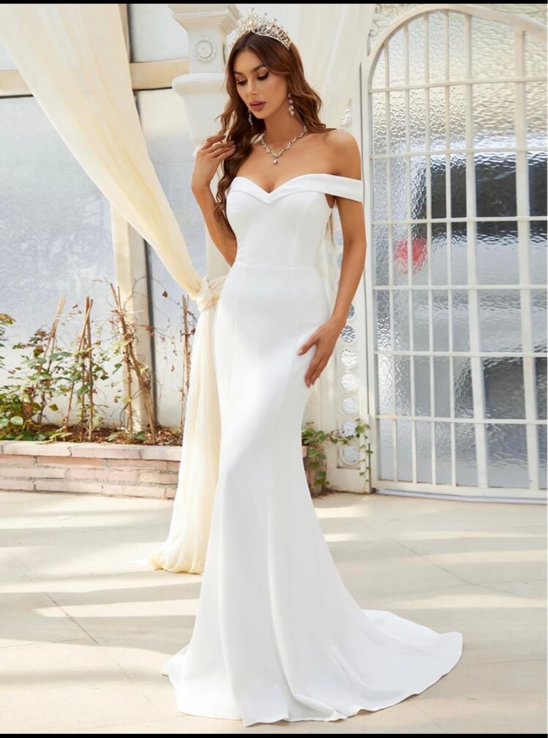 White Off-the-Shoulder Mermaid Wedding Dress - photo 2