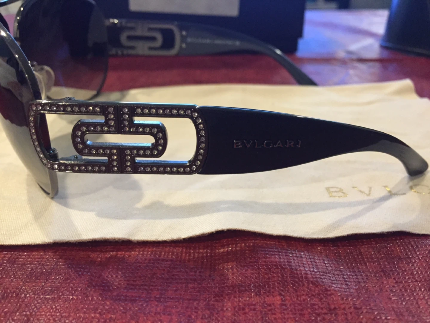 Bvlgari Sunglasses with Case - photo 3