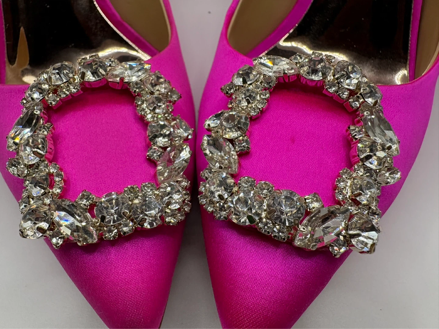 Size 7 - NEW in BOX! Badgley Mischka  Satin Pumps - photo 2