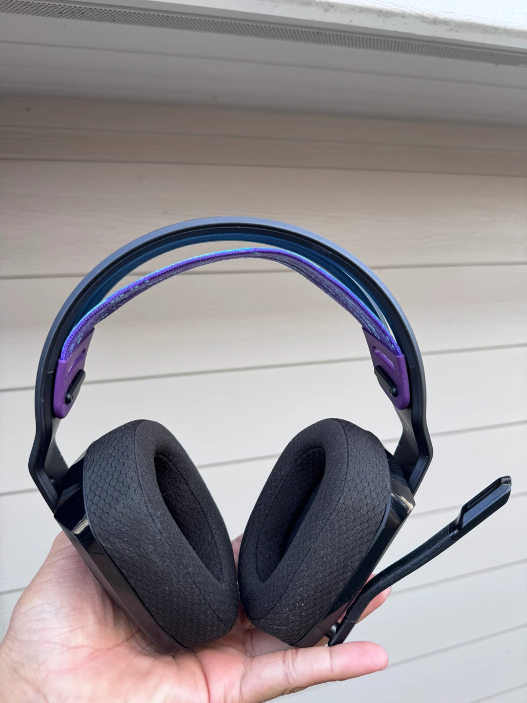 Logitech G535 Wireless Gaming Headset - photo 2