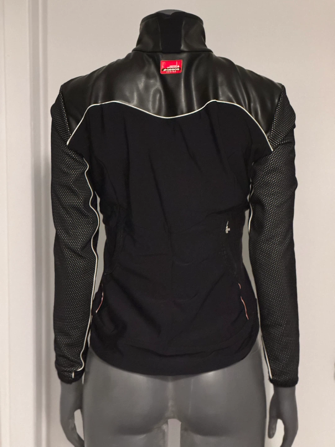 Assos Series Black Cycling Jacket - photo 2
