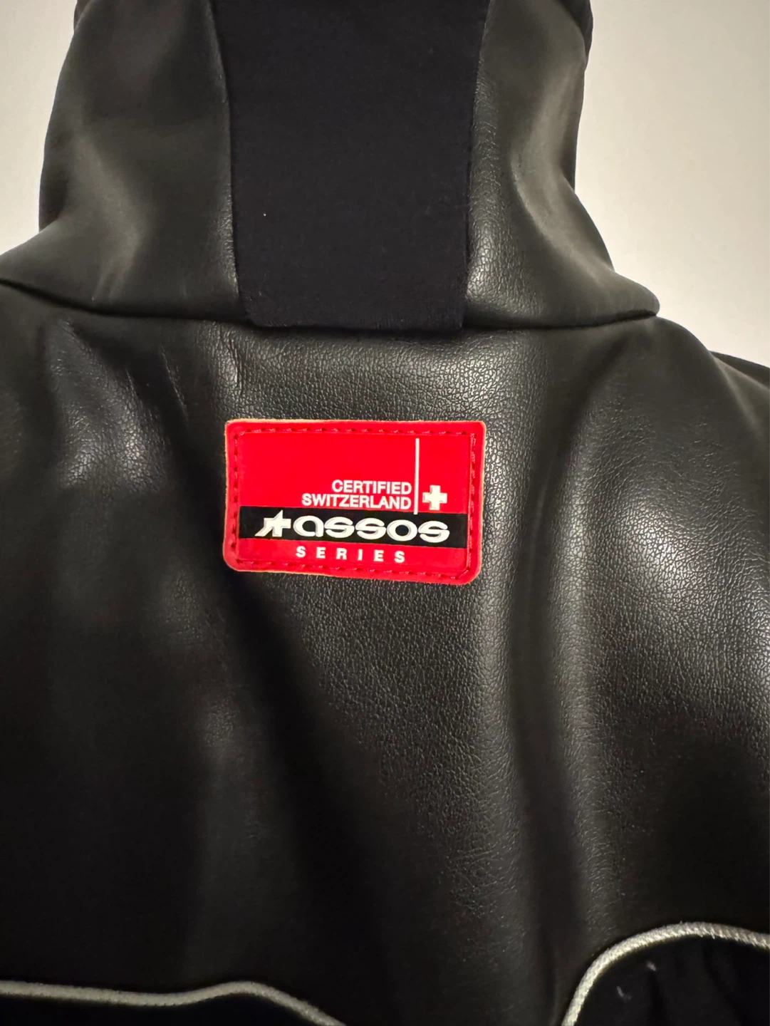 Assos Series Black Cycling Jacket - photo 4