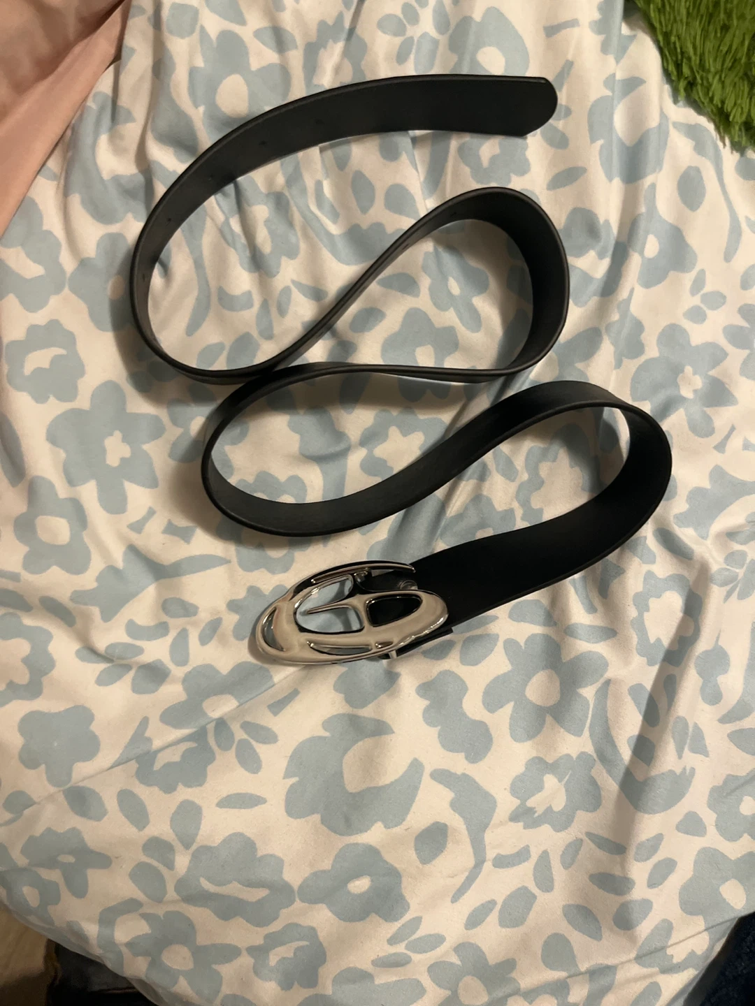 Black Fashion Belt with Silver Buckle