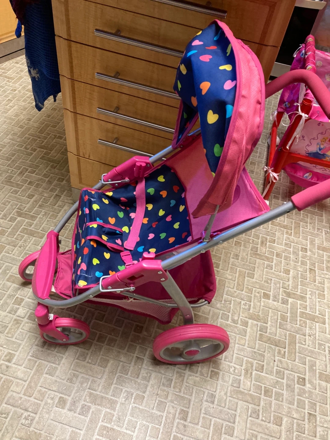 Hauck Pink Doll stroller and Disney Crib - photo 2