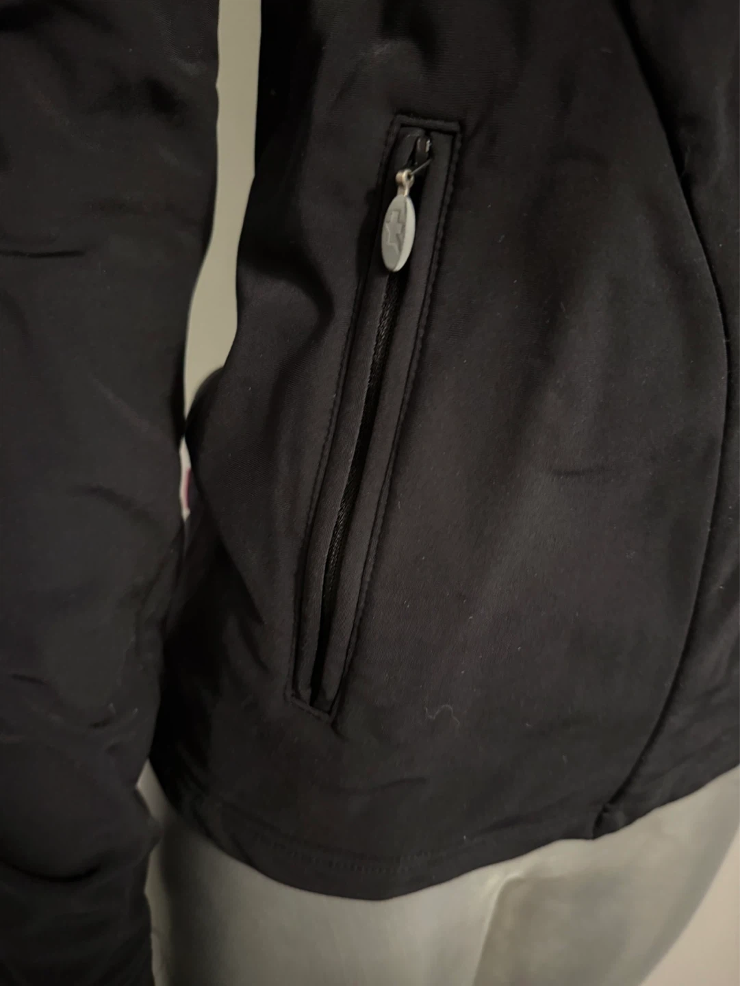 ASSOS Black Cycling Jacket - Size L - photo 3