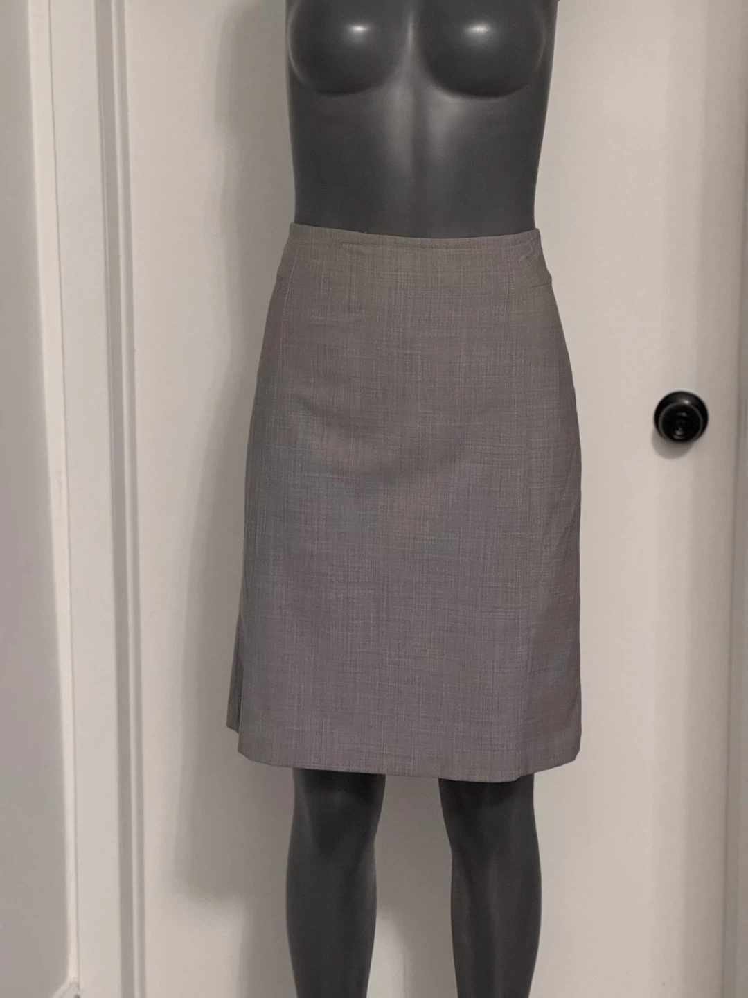 Banana Republic Grey Wool Blend Pencil Skirt Size 6 - photo 2
