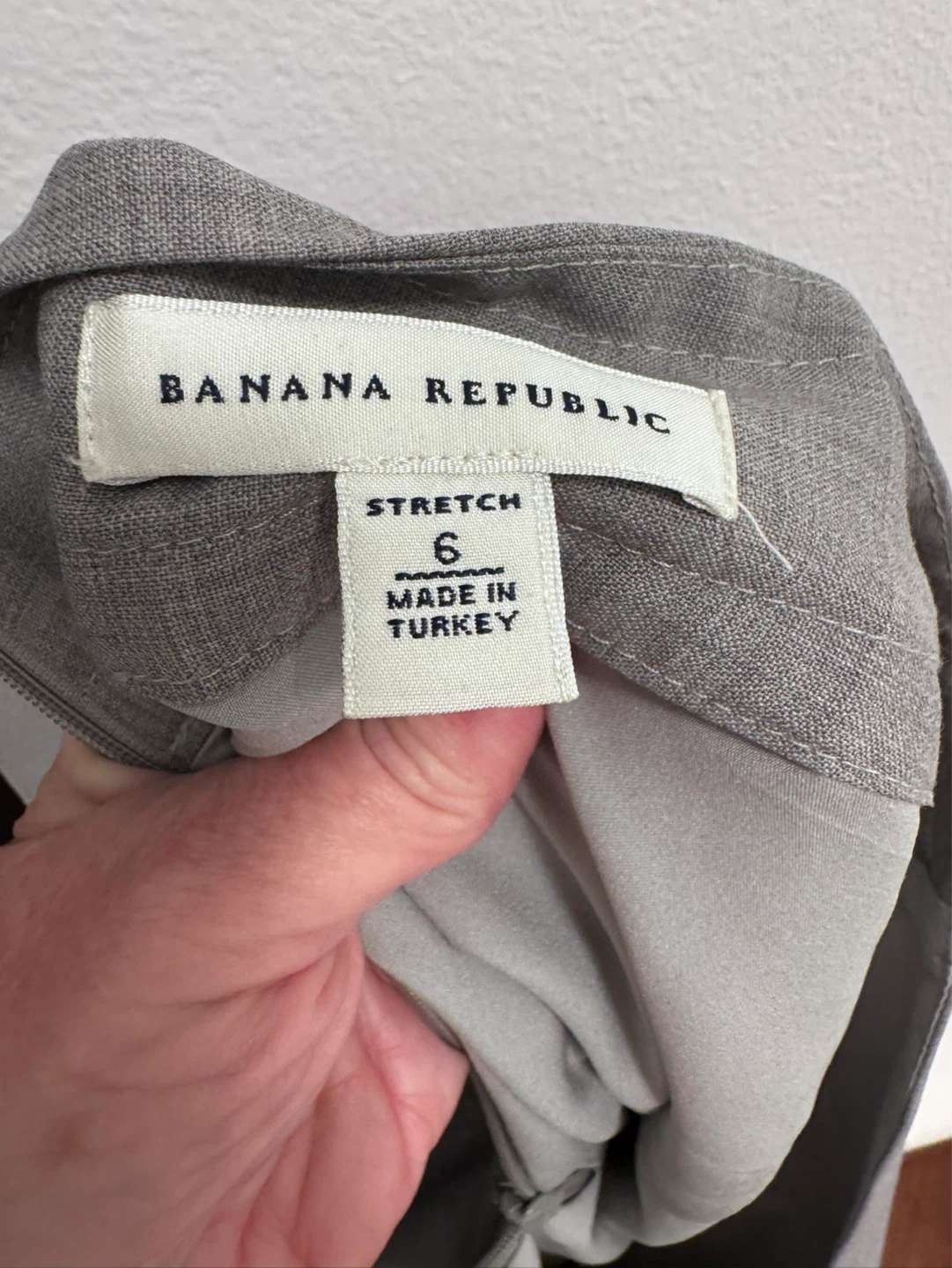 Banana Republic Grey Wool Blend Pencil Skirt Size 6 - photo 3