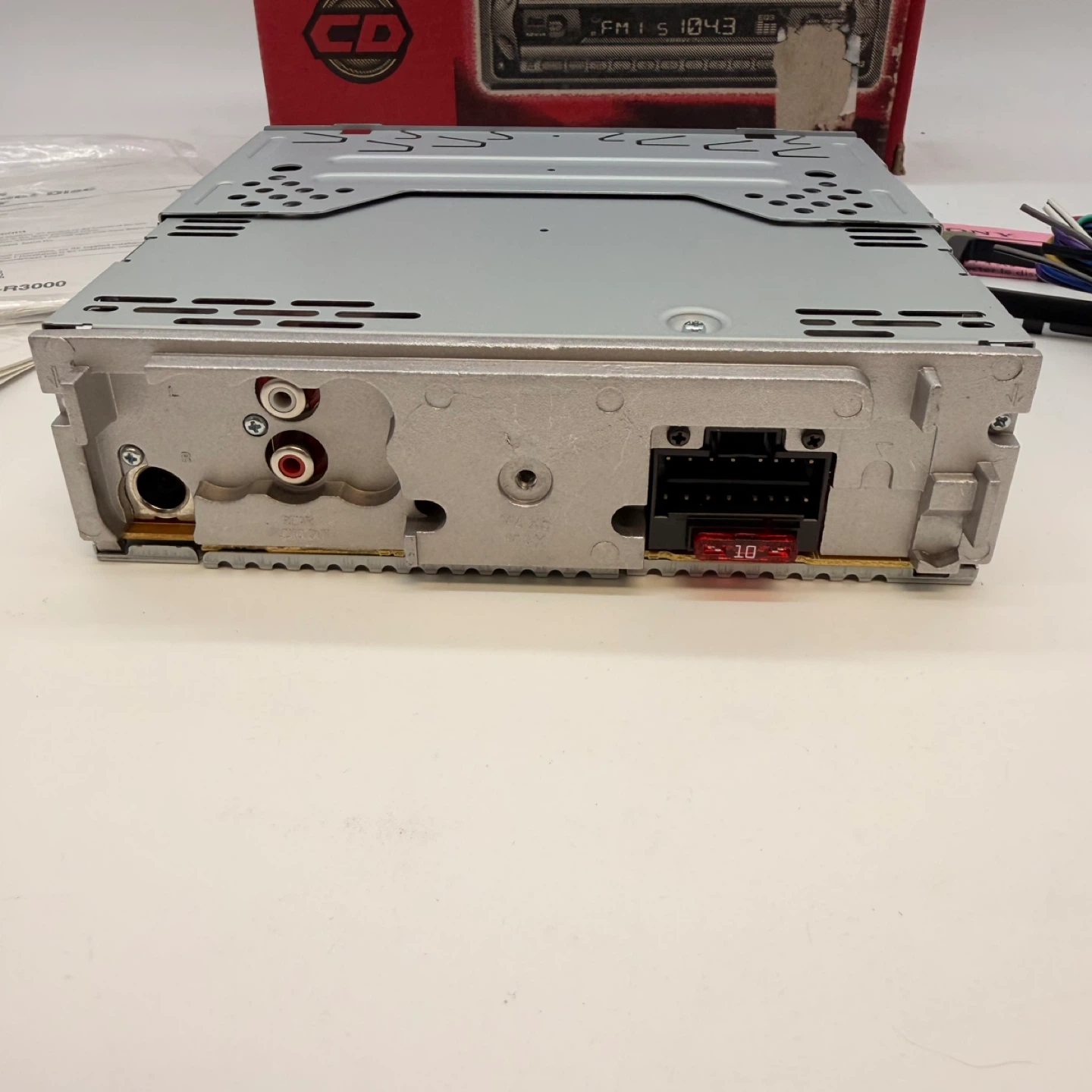 Sony Xplod CDX-R3000 Car Stereo brand new - photo 4