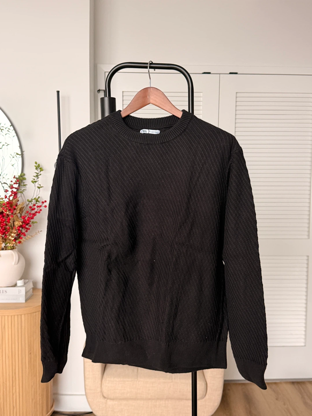 Zara Black Textured Crewneck Sweater