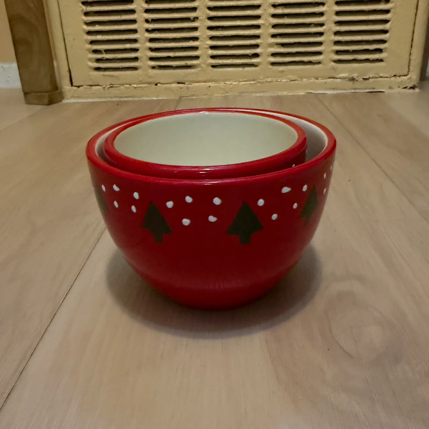 Red Christmas Nesting Bowls Set