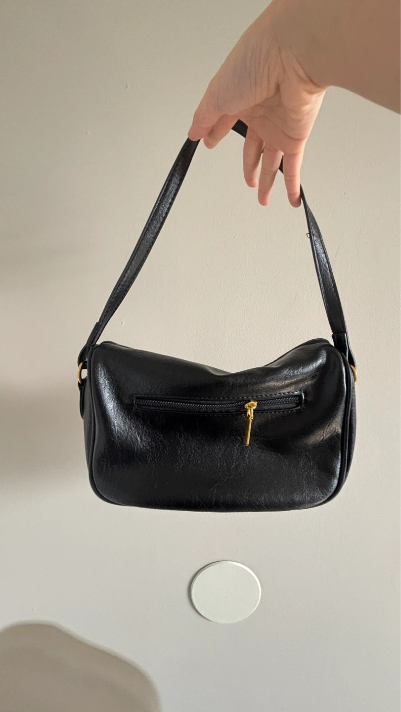 Black Shoulder Bag 10$ or 20$ for all - photo 2