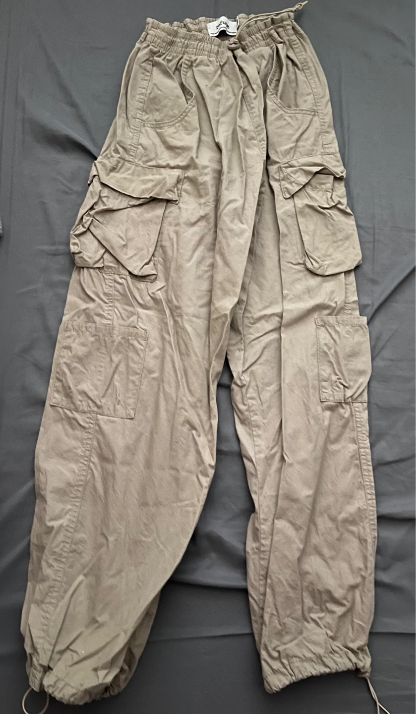 Parachute pants and black wide-legged sweatpants - photo 2