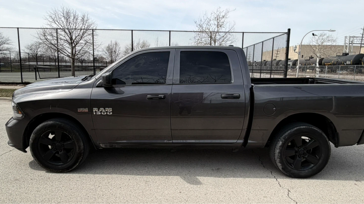 2014 Ram 1500 Laramie Cab 4x4 Truck - photo 3
