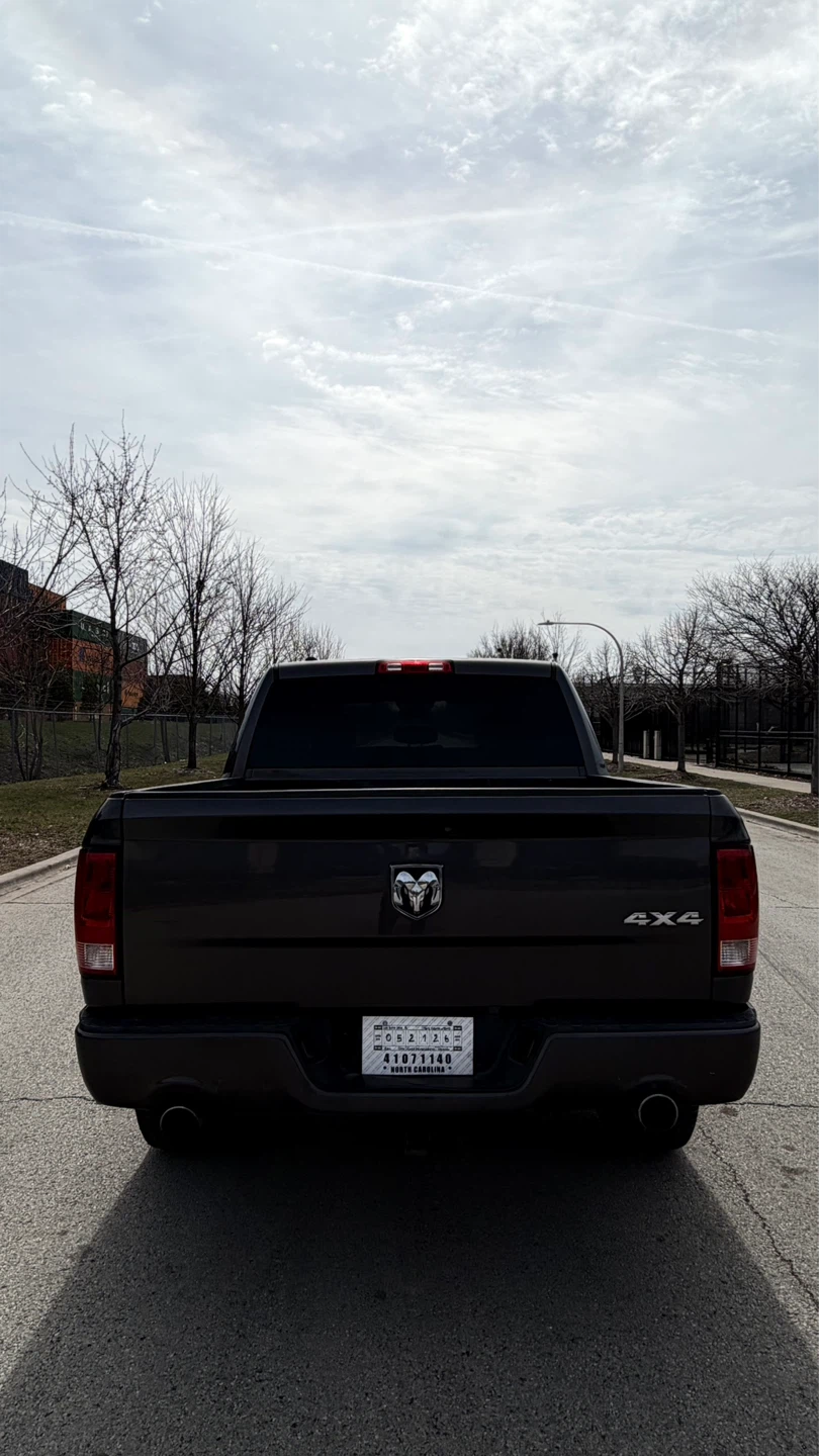 2014 Ram 1500 Laramie Cab 4x4 Truck - photo 2