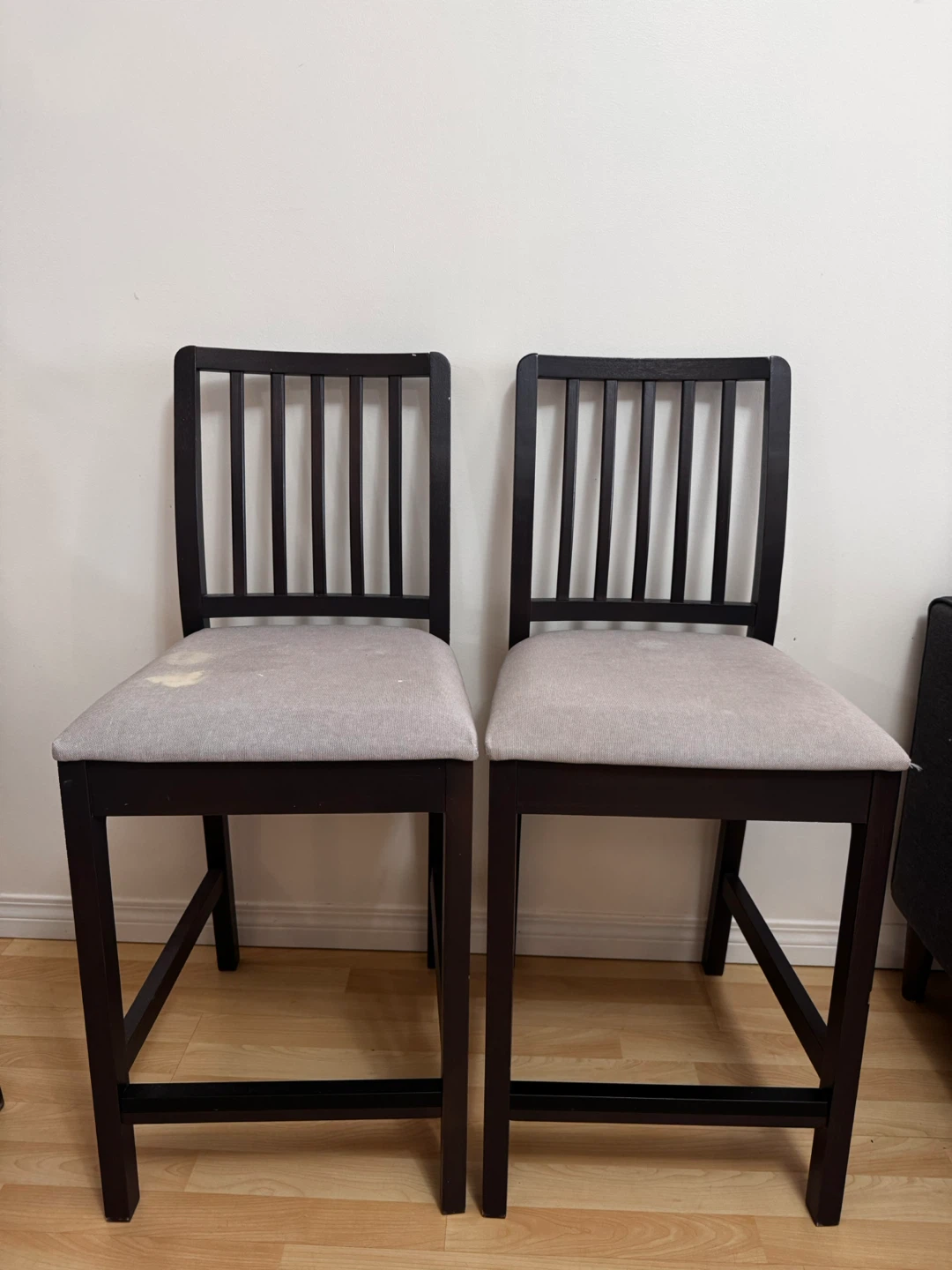 IKEA EKEDALEN Bar Stools with Backrest x 4 - photo 3