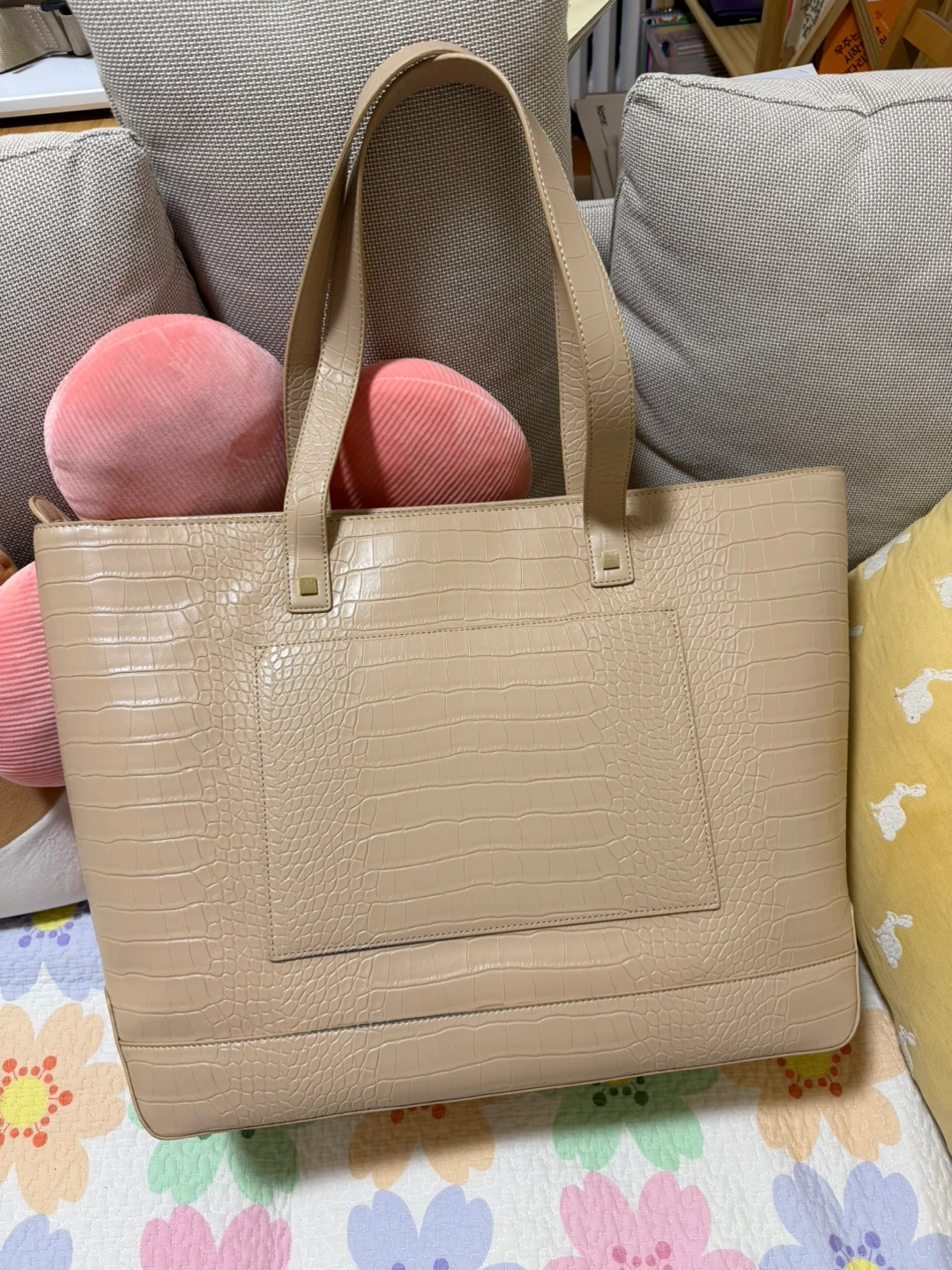 NEW Modern Picnic Cream Croc Embossed Tote - photo 2