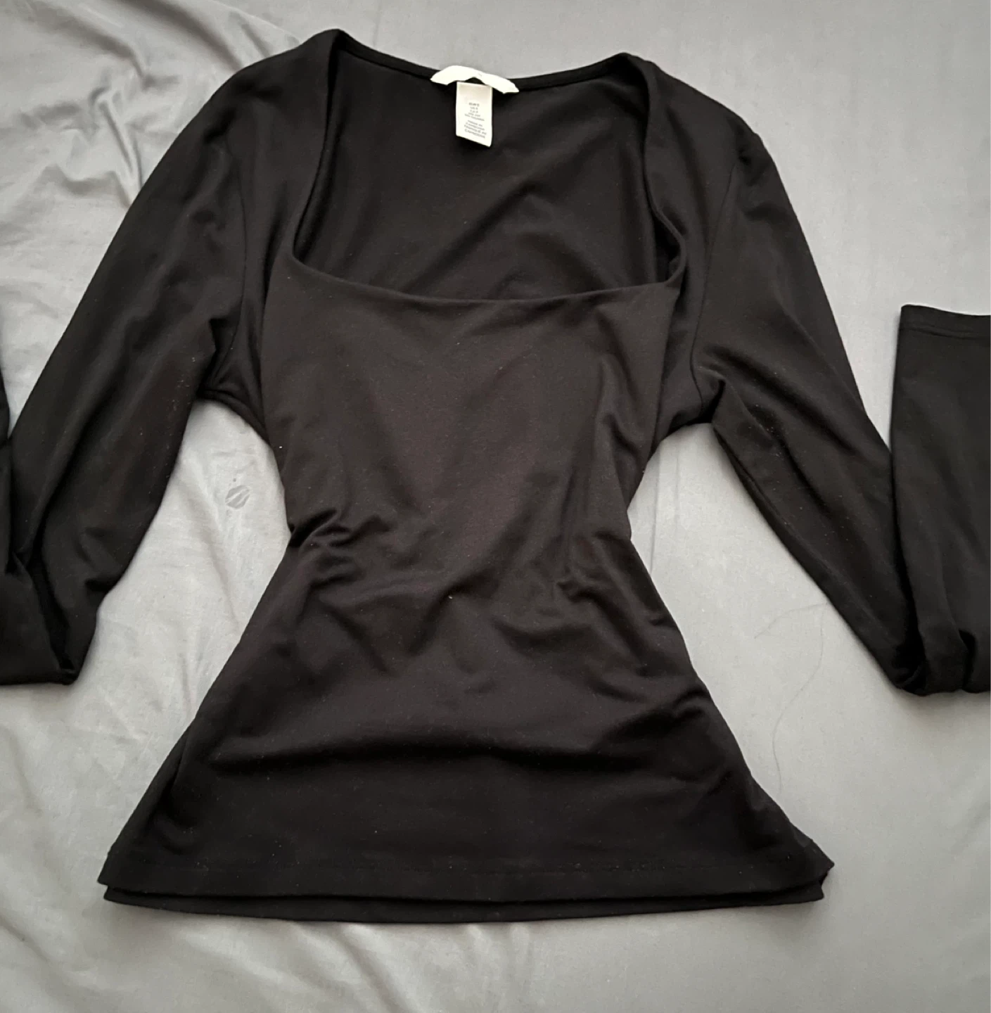 Closet cleanout tops