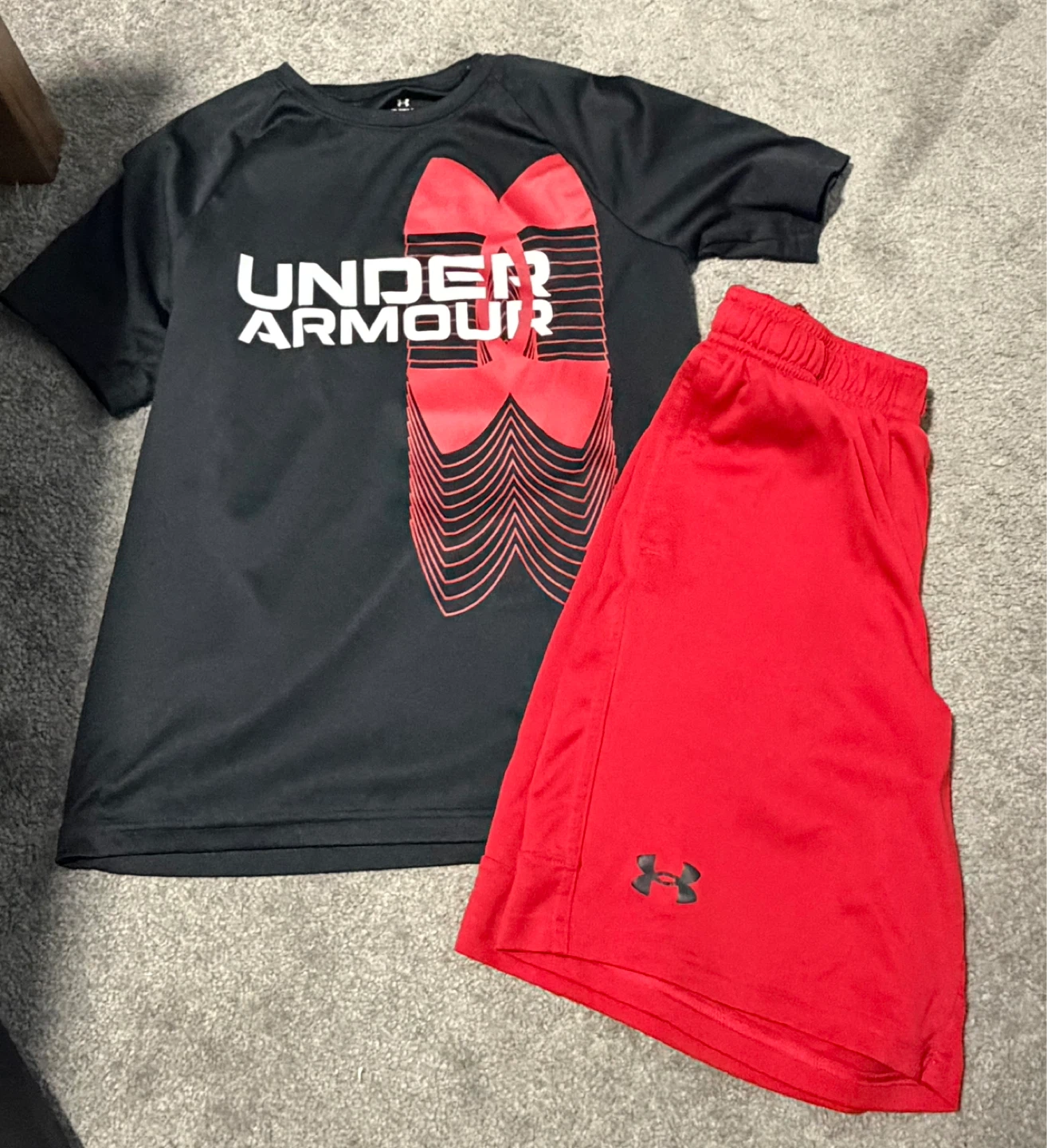 Under Armour T-Shirt and Shorts Set - photo 4