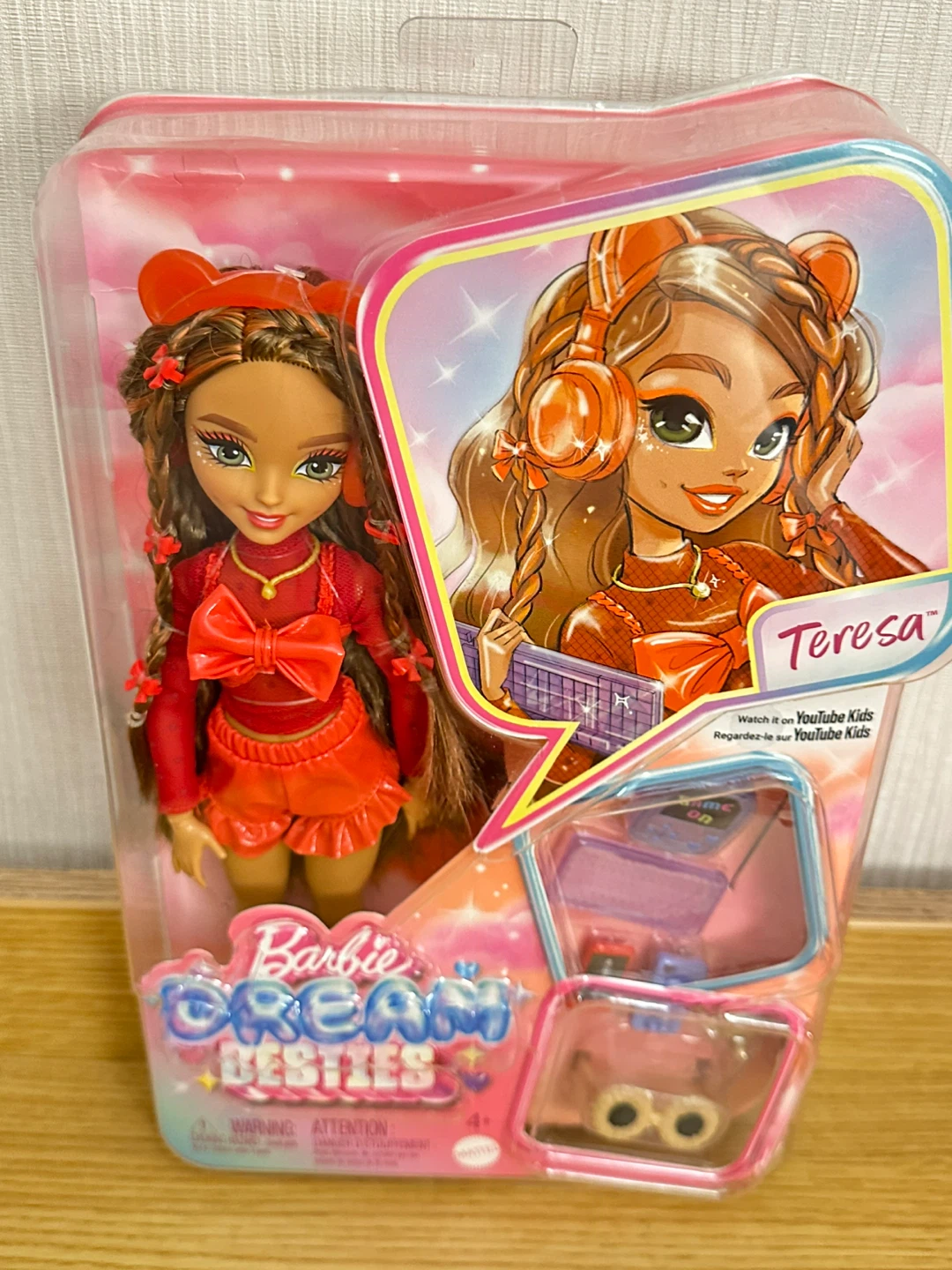 BNIB Barbie Dream Besties Teresa Fashion Doll with Accessories - photo 3