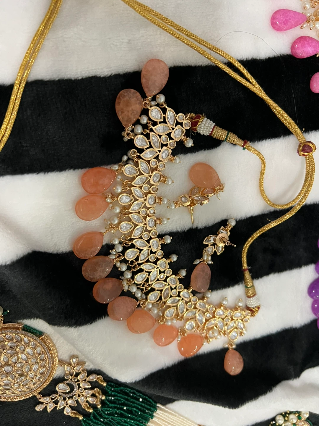 Indian Jewelry necklace set - photo 2