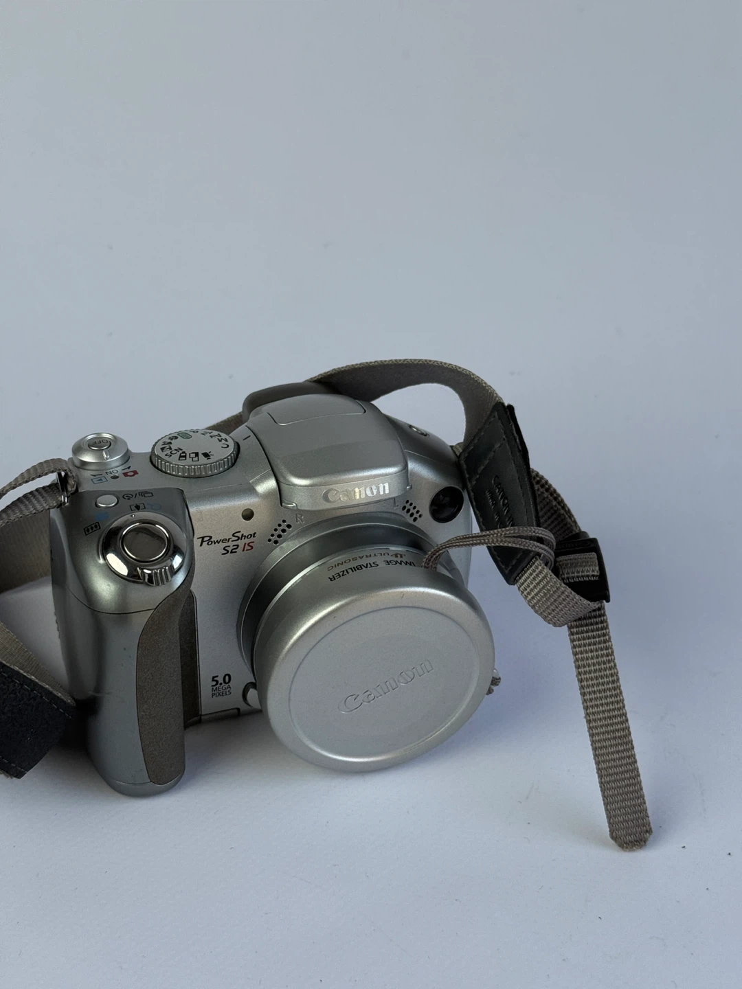 Canon PowerShot S2 IS Digital Camera - Silver