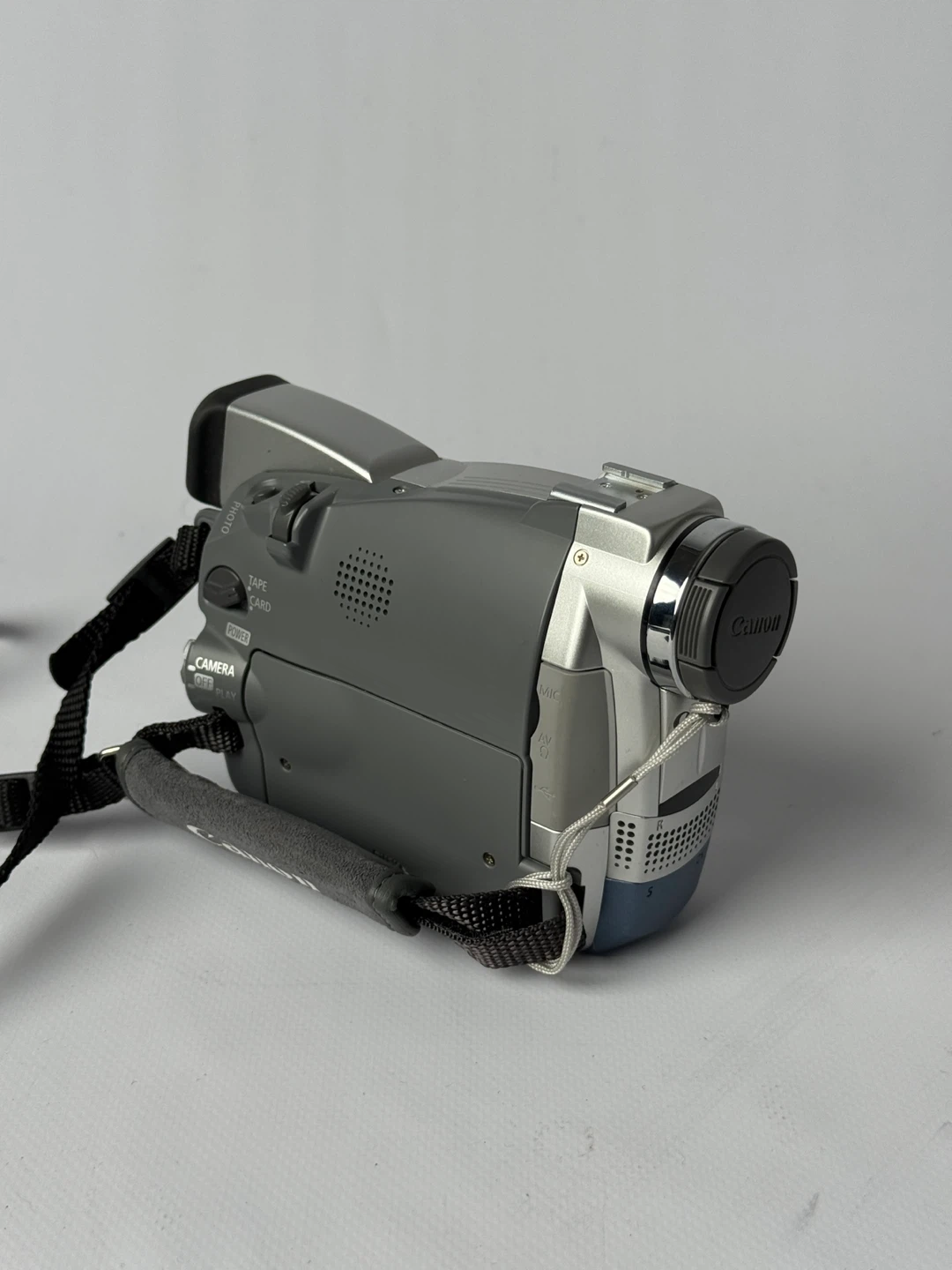 Canon ZR65 Digital Video Camcorder - photo 3