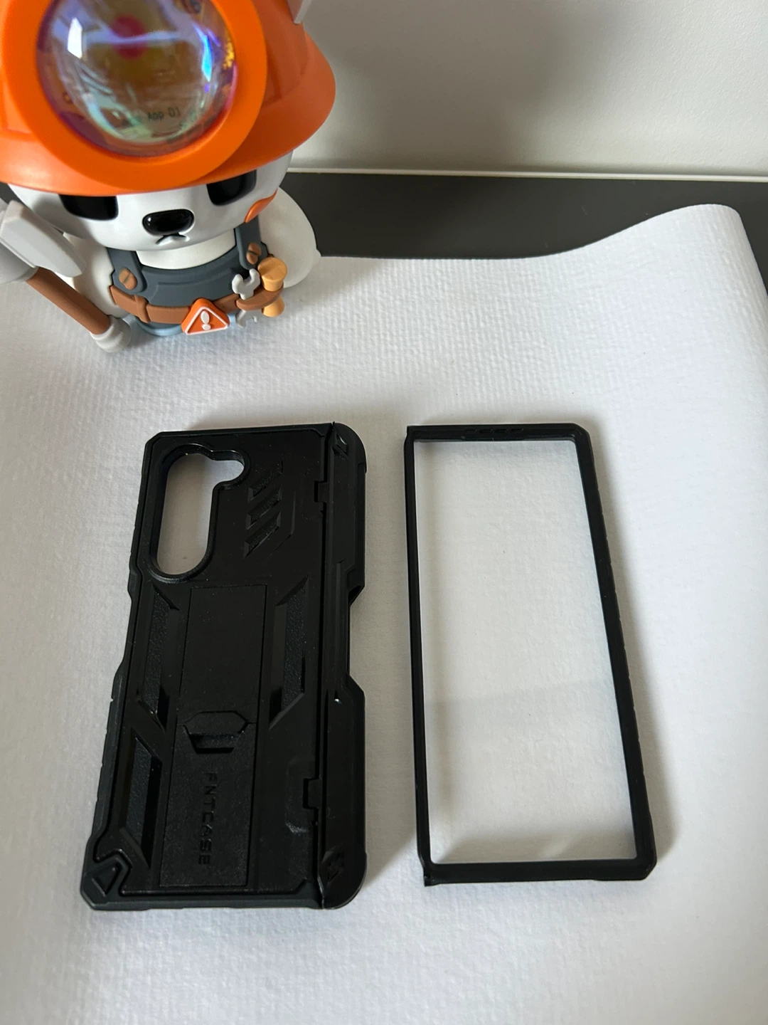 Samsung Galaxy Fold 5 Black Protective Case - photo 2