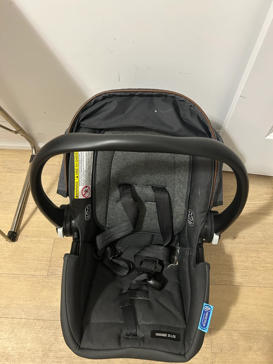 Graco SnugRide 35 Lite Infant Car Seat with base - photo 3