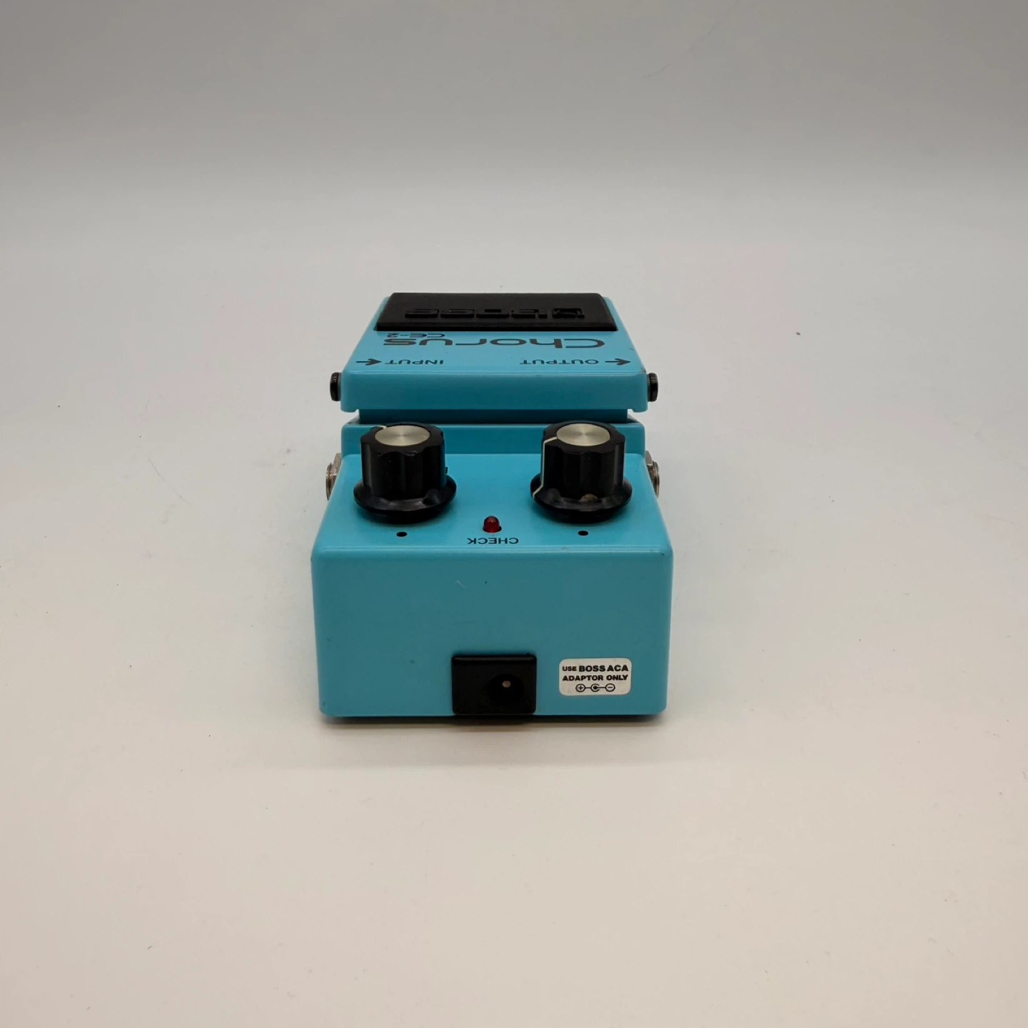 BOSS CE-2 Chorus Guitar Effects Pedal - Made in Japan - photo 4