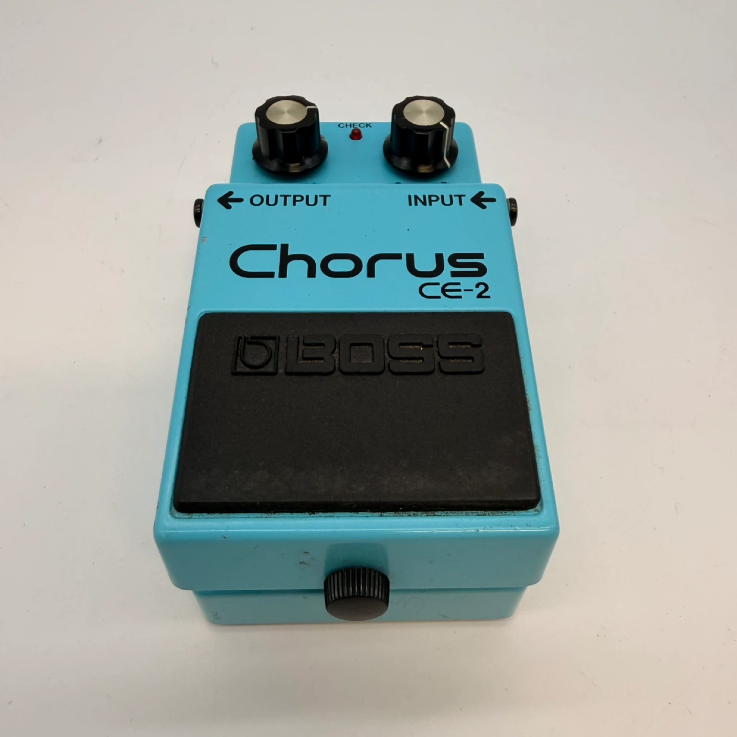 BOSS CE-2 Chorus Guitar Effects Pedal - Made in Japan - photo 2