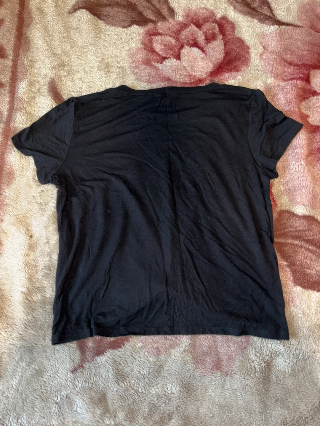 TeenBell Black Graphic T-Shirt - photo 2