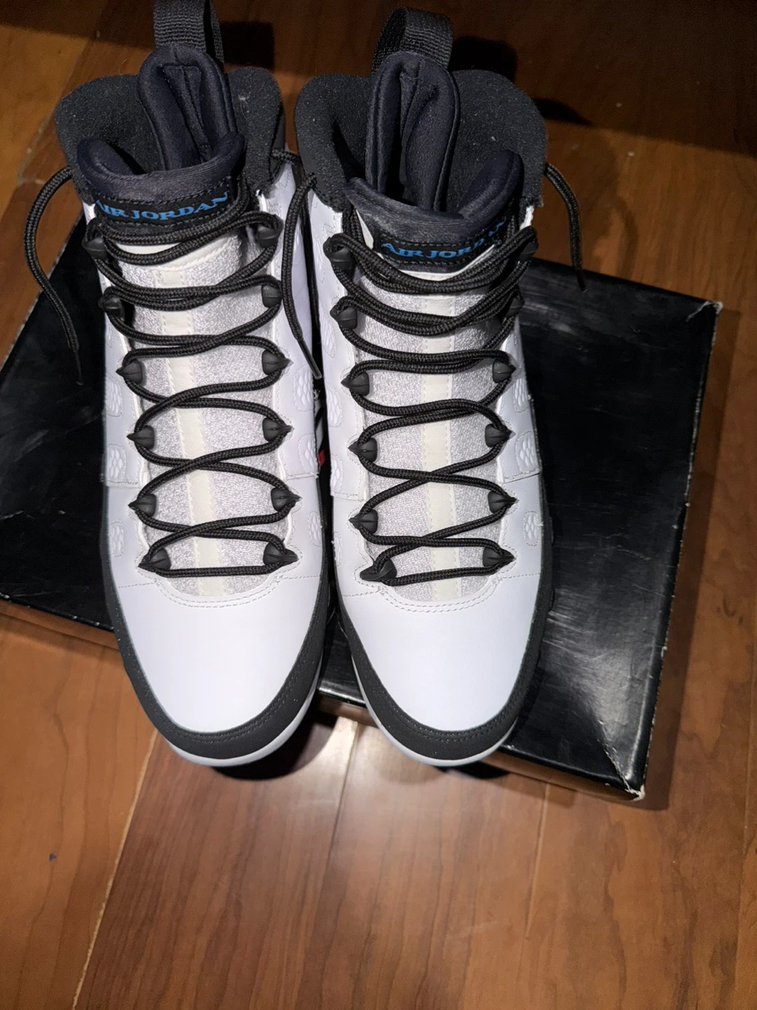 Jordan 9 university blue NEGOTIABLE