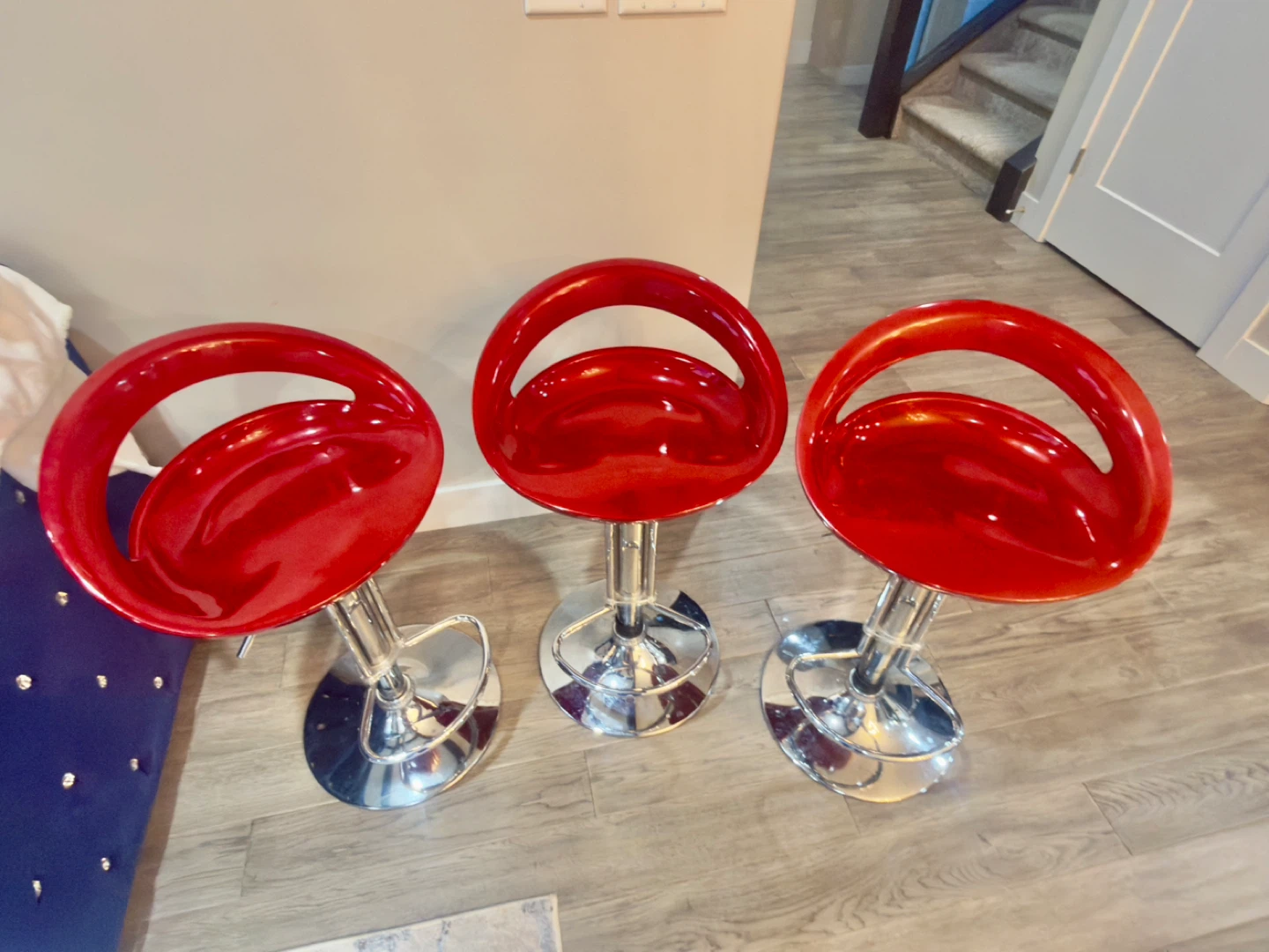 Set of 3 Red Adjustable Bar Stools - photo 2