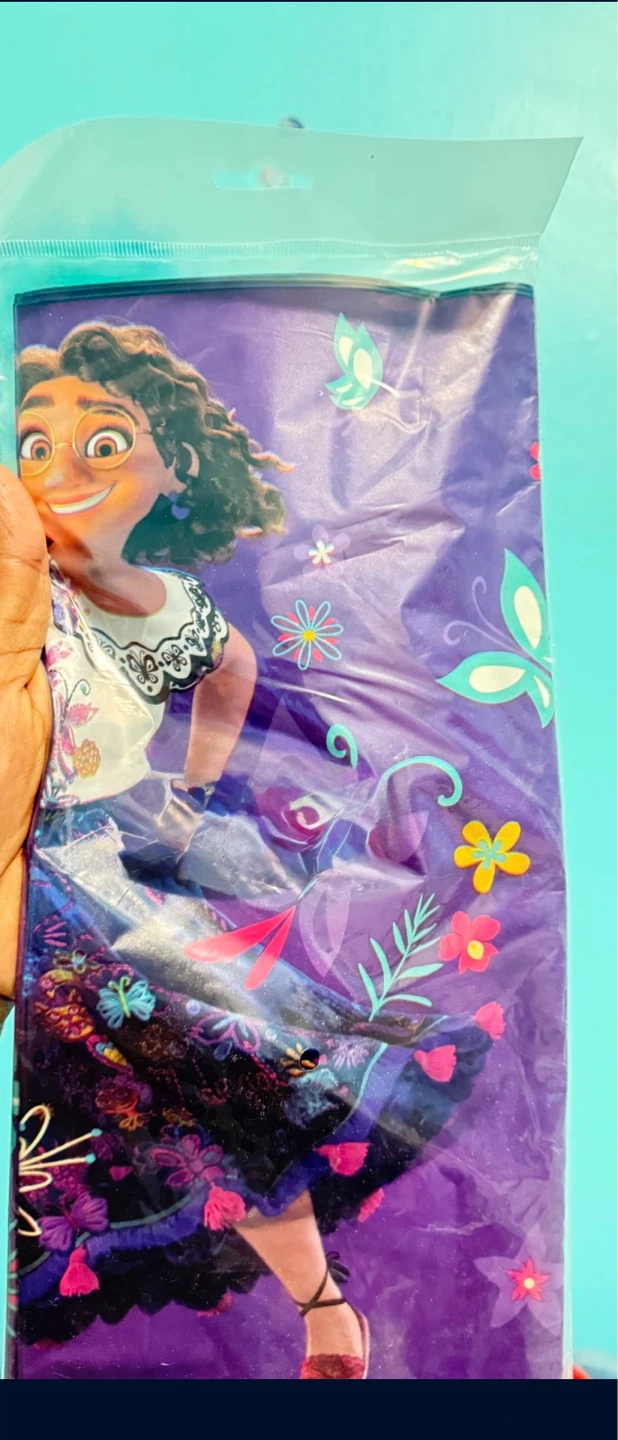 Disney Encanto Party Supplies Kit - photo 3