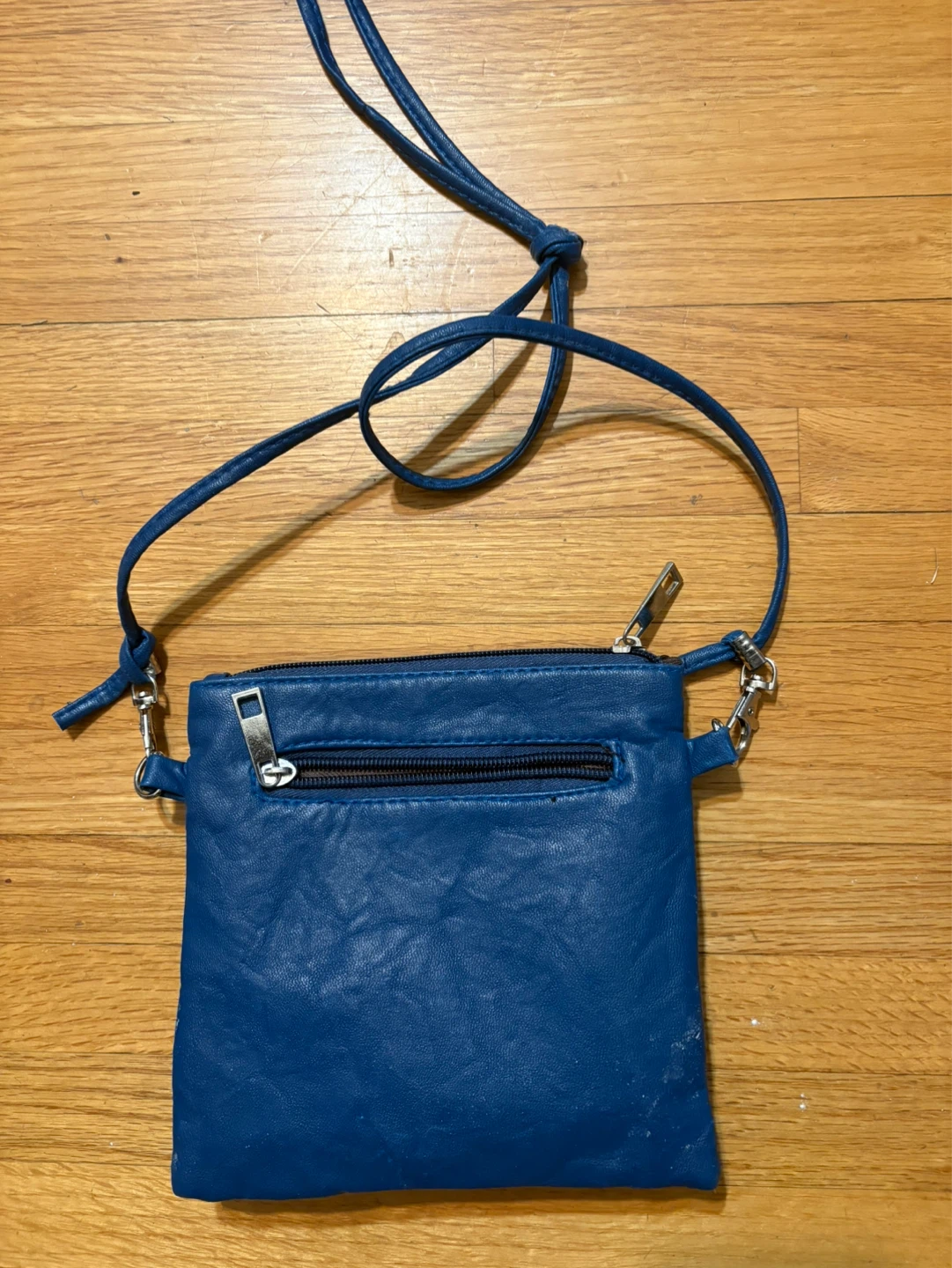 Blue crossbody bag with rose detail - photo 3
