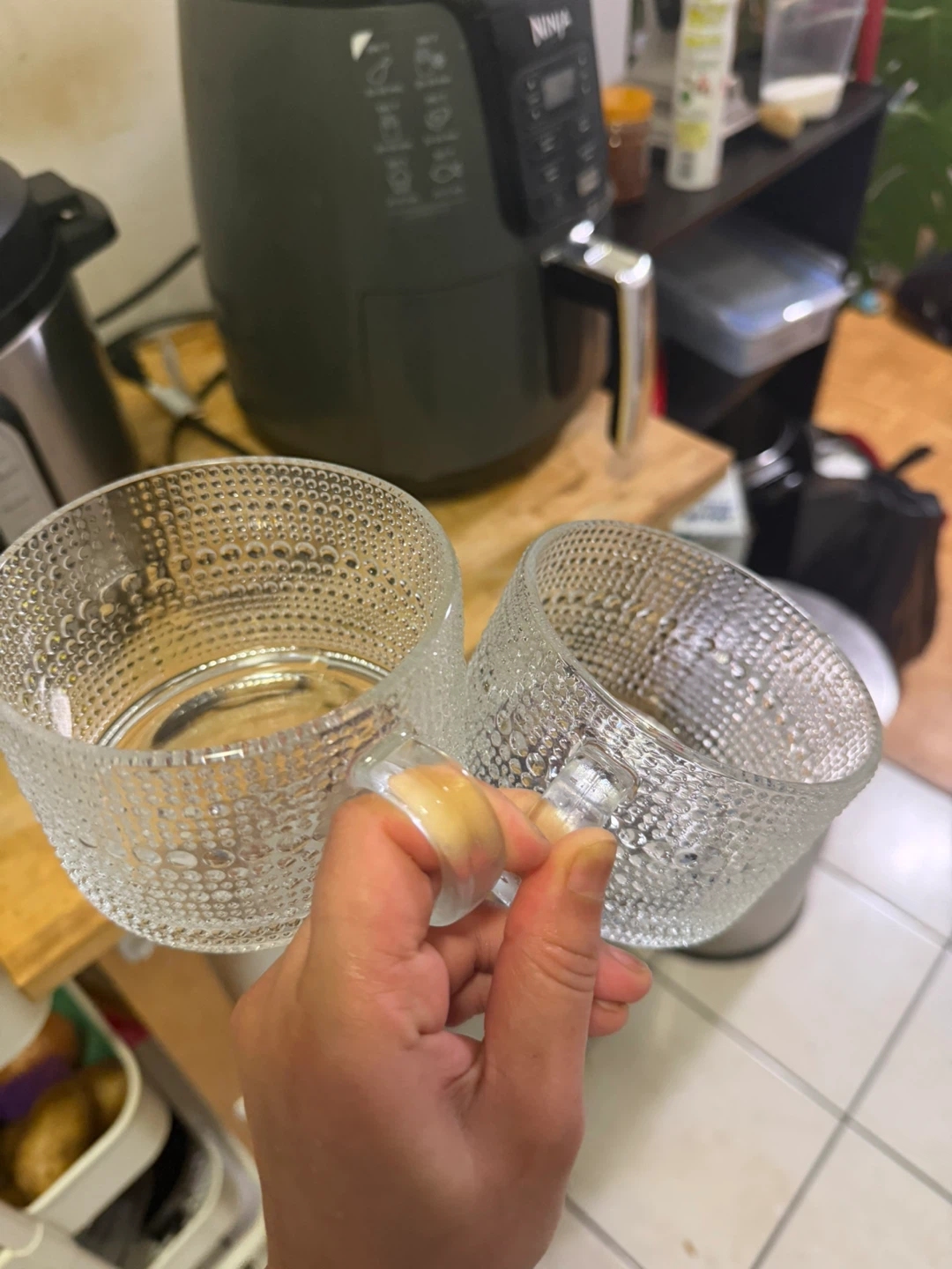 Set of 2 Textured Glass Mugs - photo 2
