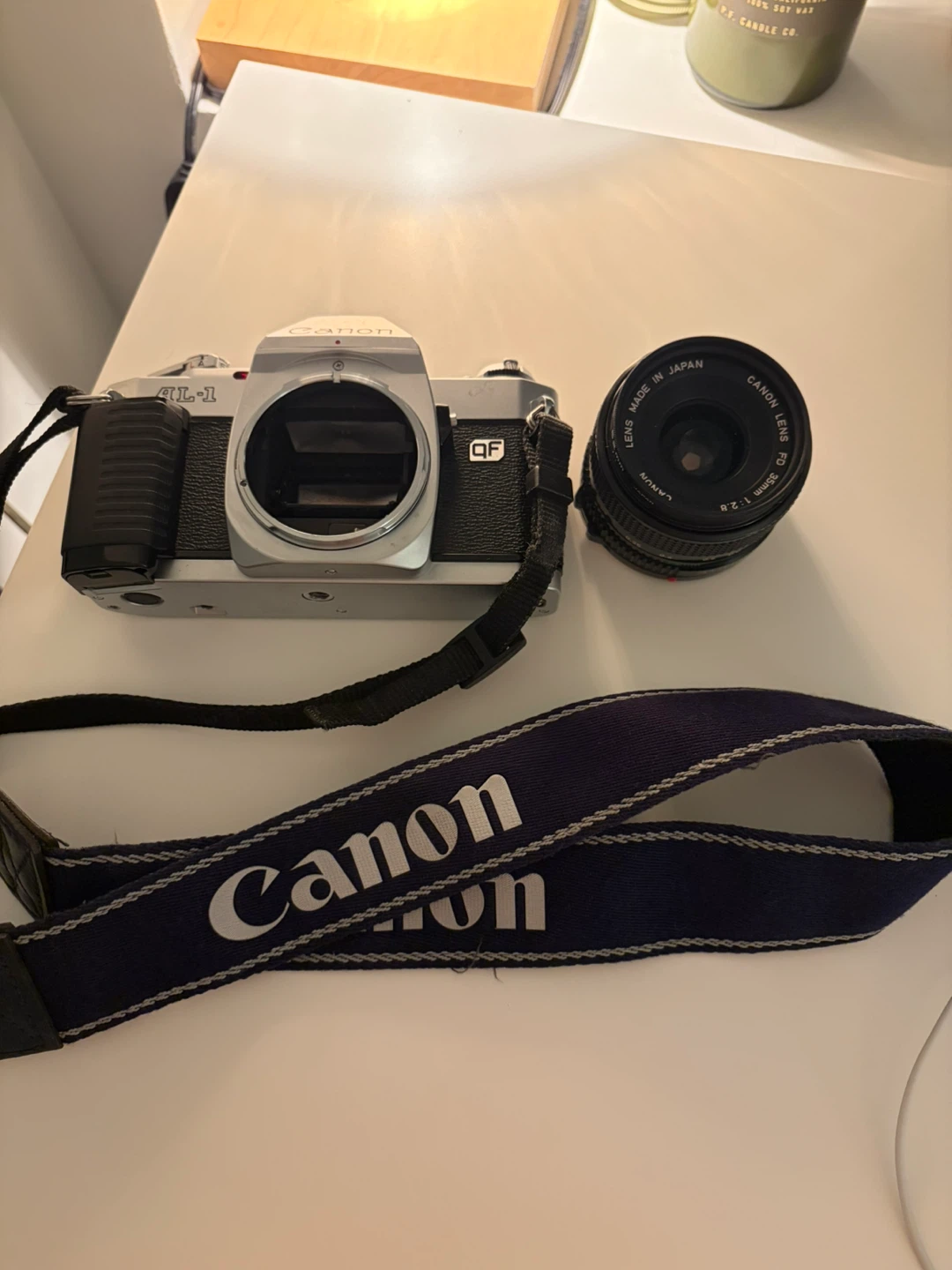 Canon AL-1 35mm SLR Film Camera with 35mm Lens - photo 4