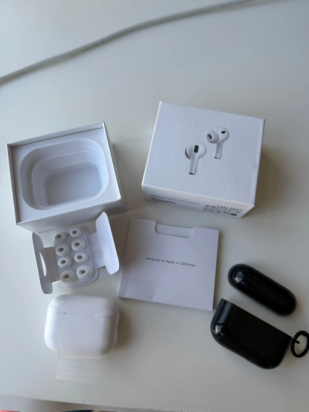 Apple AirPods Pro (3nd Gen) in apple care +  Black Cover