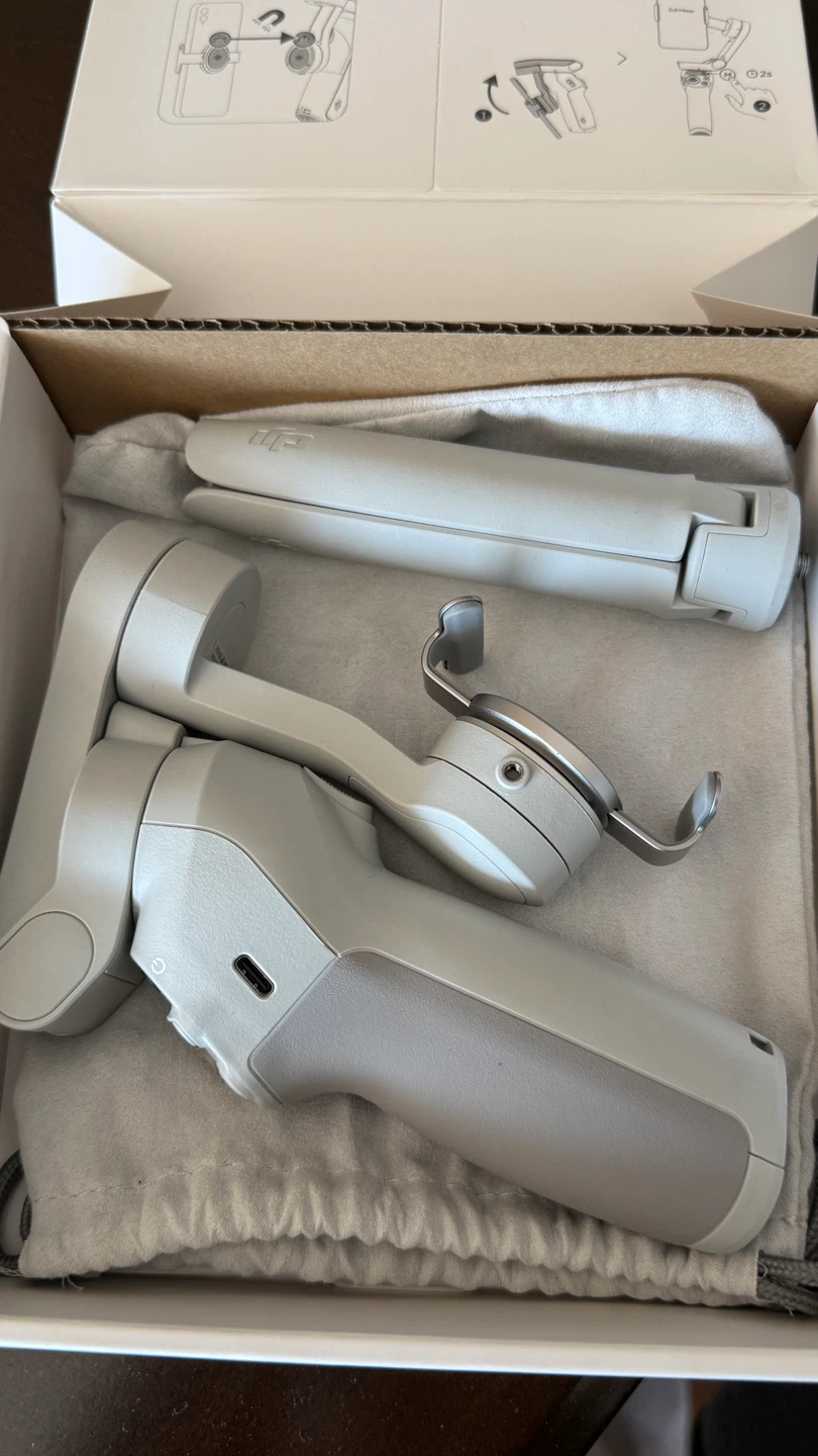 DJI Osmo Mobile SE Smartphone Gimbal Stabilizer - photo 2