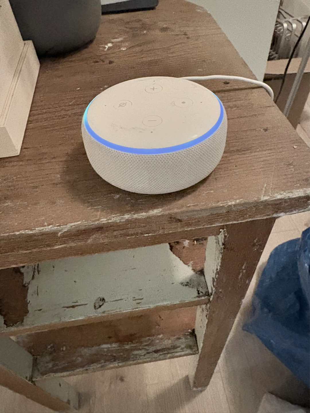Amazon Echo Dot (3rd Gen) Smart Speaker - White - photo 2