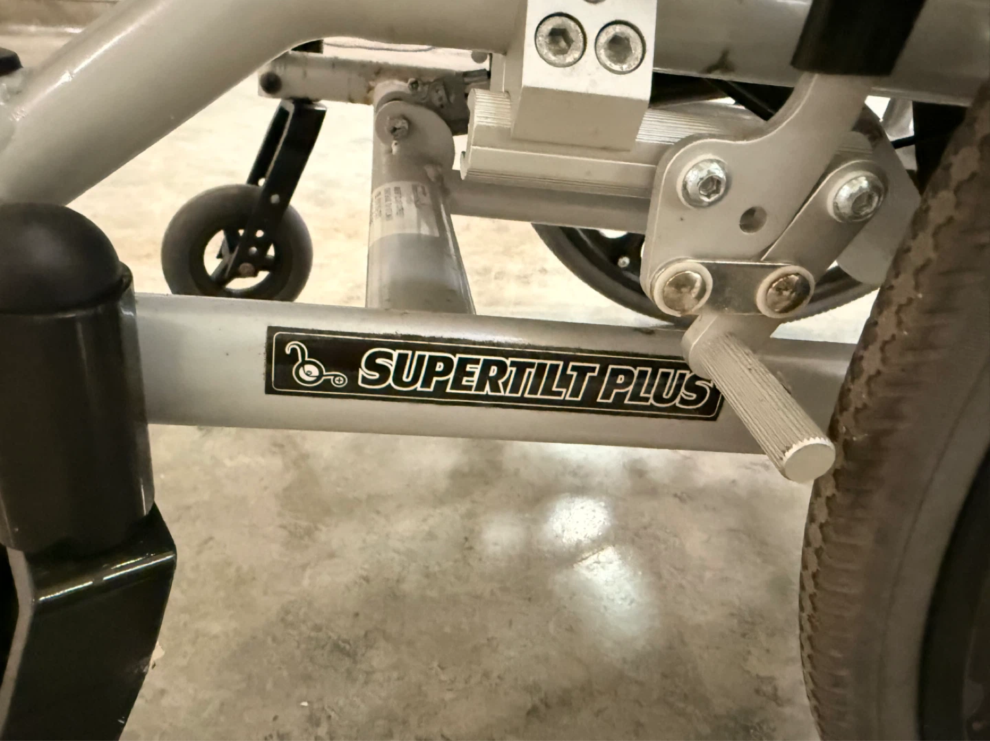 SuperTilt Plus wheelchair - photo 4