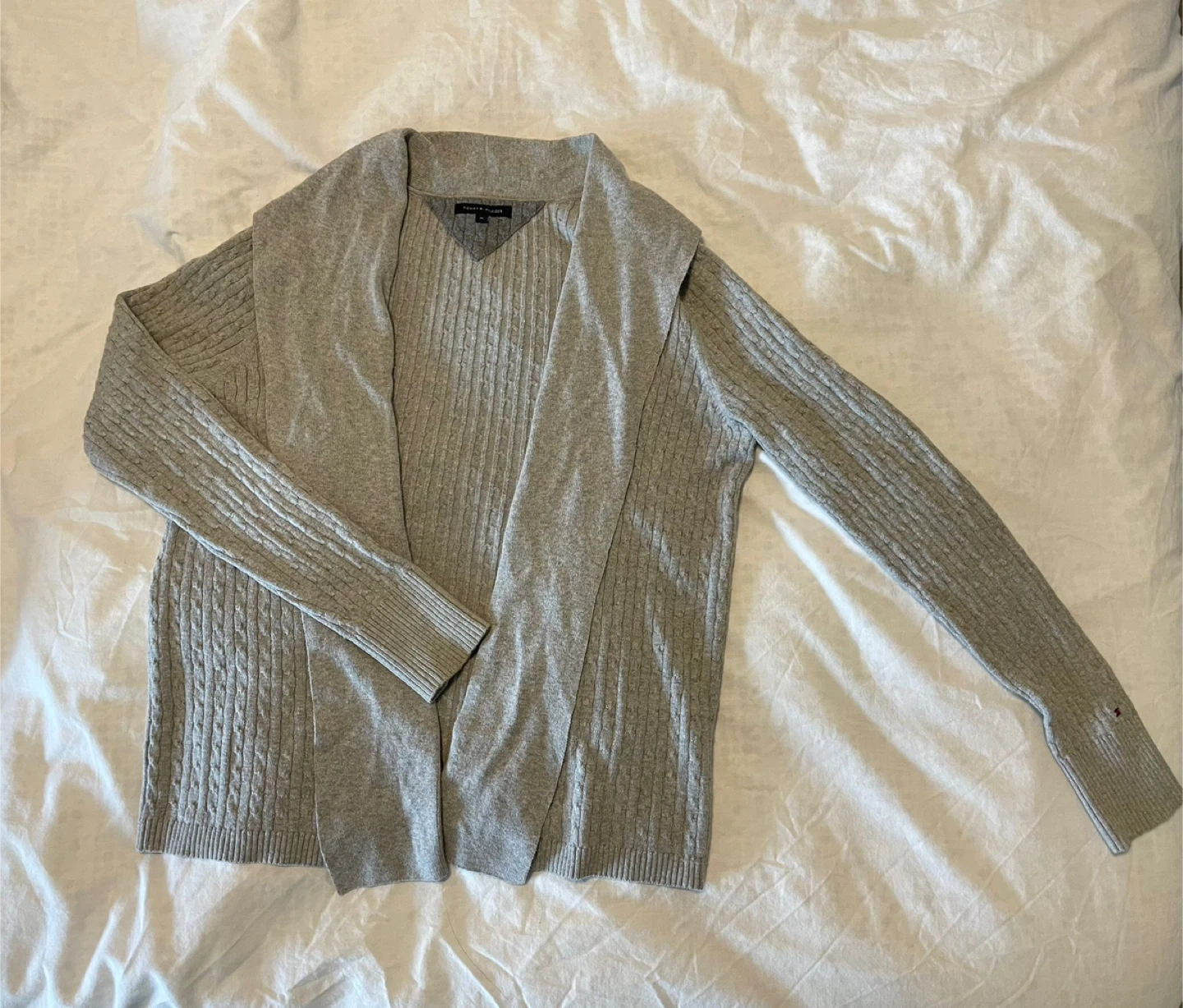 Tommy gray cardigan women’s (M)
