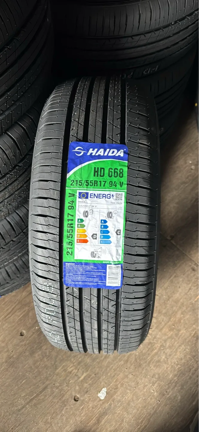 Haida HD 668 Tire 215/55R17 94V