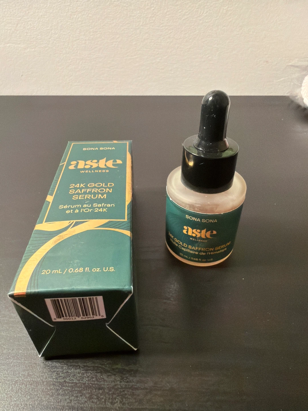 Aste Wellness 24K Gold Saffron Serum