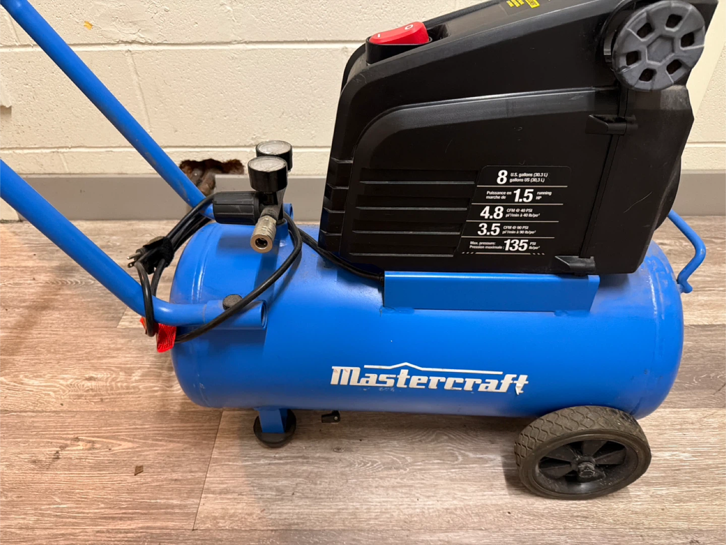 Mastercraft 8 Gallon Air Compressor