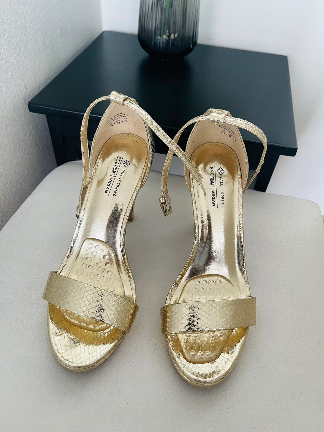 Call It Spring Gold Strappy Heeled Sandals - US 7.5 - photo 3